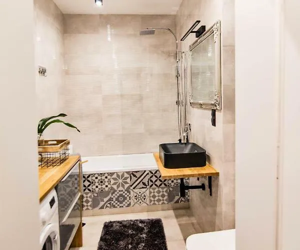 Malta Comfort Wes Quality * 포즈난